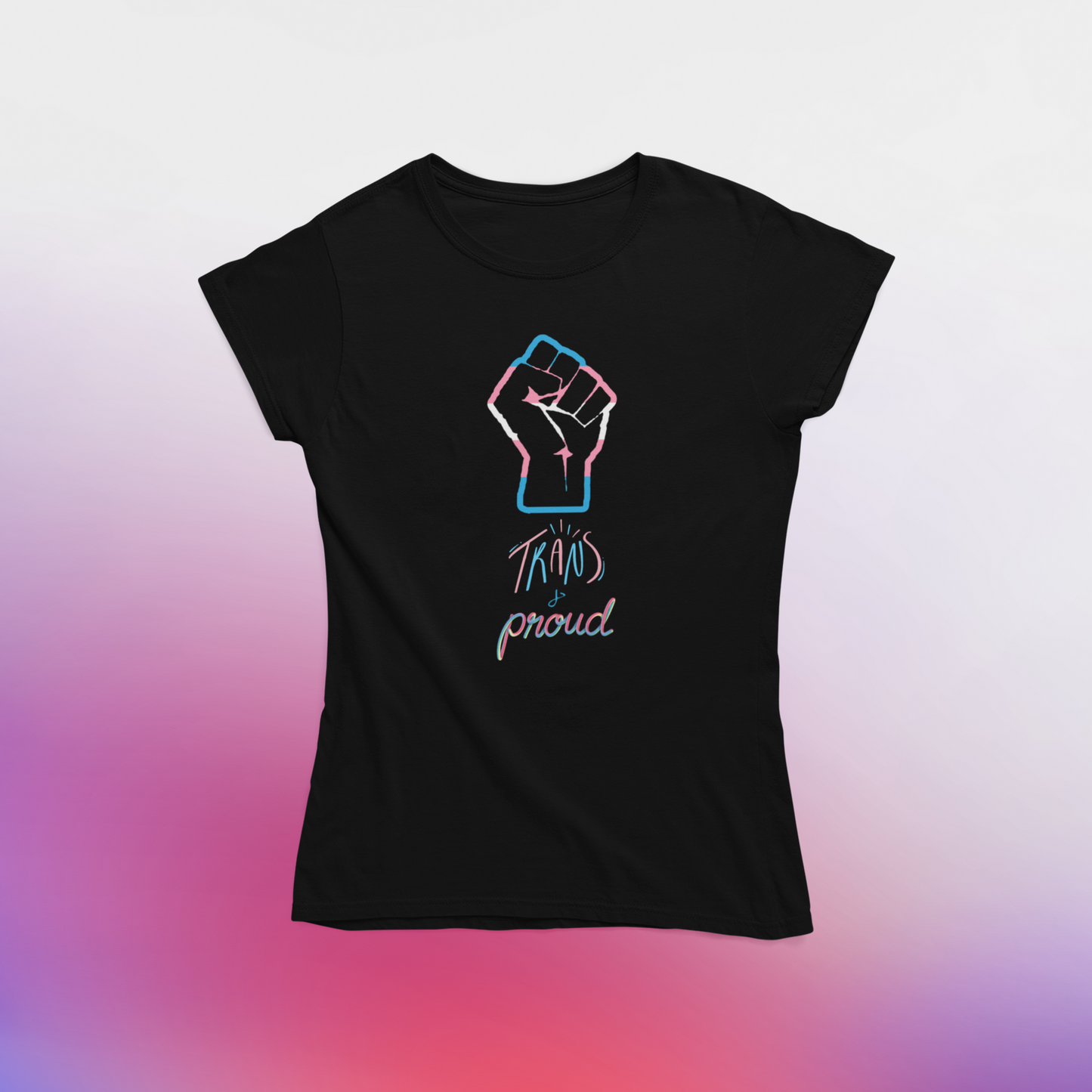 Trans and Proud (con mano) - Playera LGBTI+